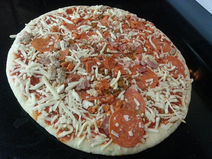 Have you ever wondered what kind of pizza is best in price and taste? Click to read comparisons between homemade, Aldi, and DiGiorno pizza! www.nogettingoffthistrain.com