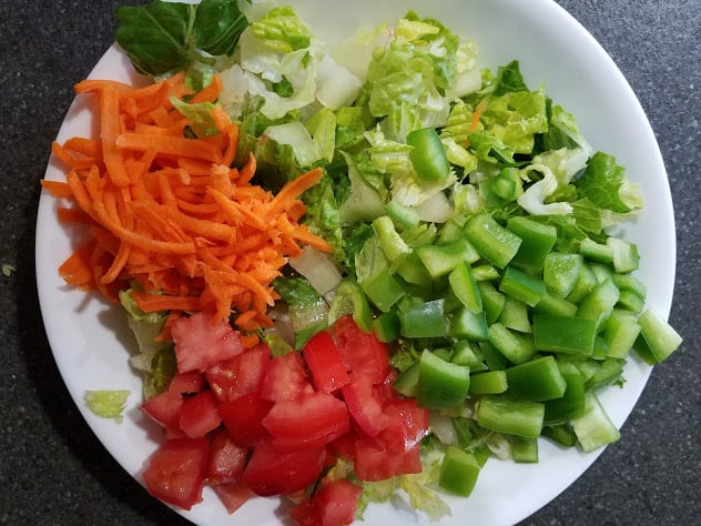 Image of a bowl of salad vegetables
