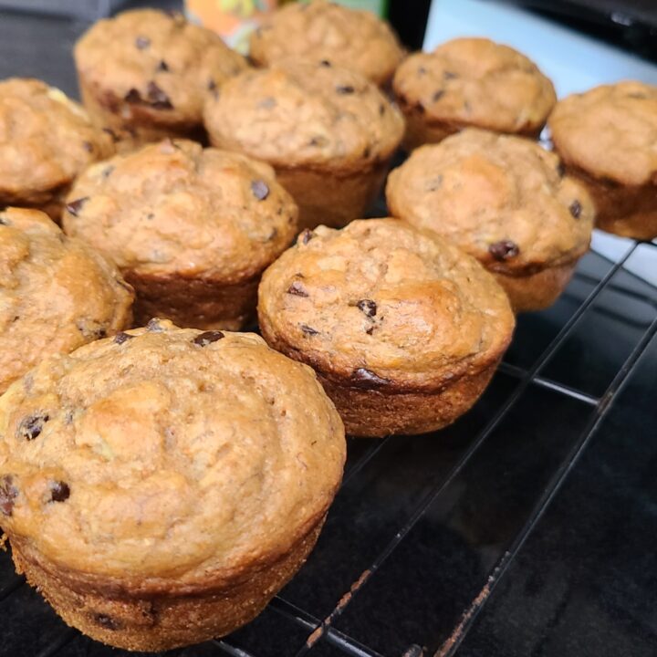Healthy Banana Chocolate Chip Muffins