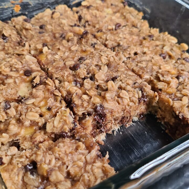 4-Ingredient Banana Oatmeal Bars