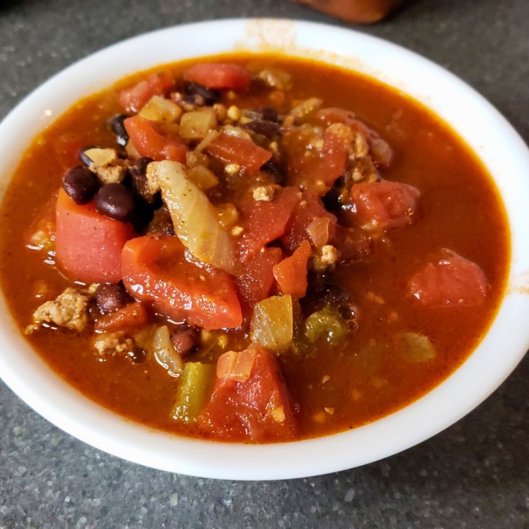 4 Ways to Reheat Frozen Chili (A Step-By-Step Guide)