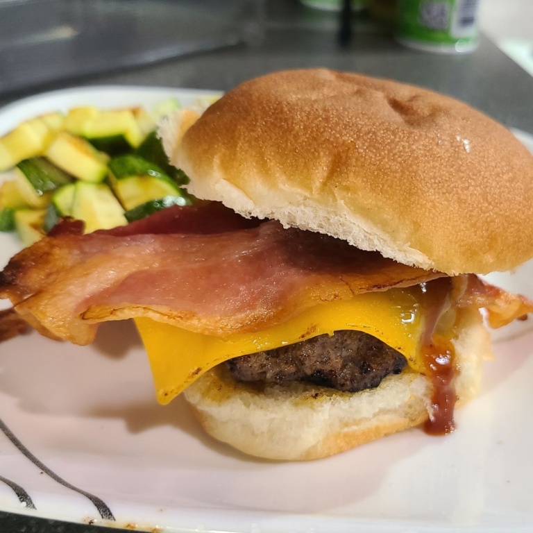 BBQ Bacon Cheeseburgers (Easy Stovetop Recipe)