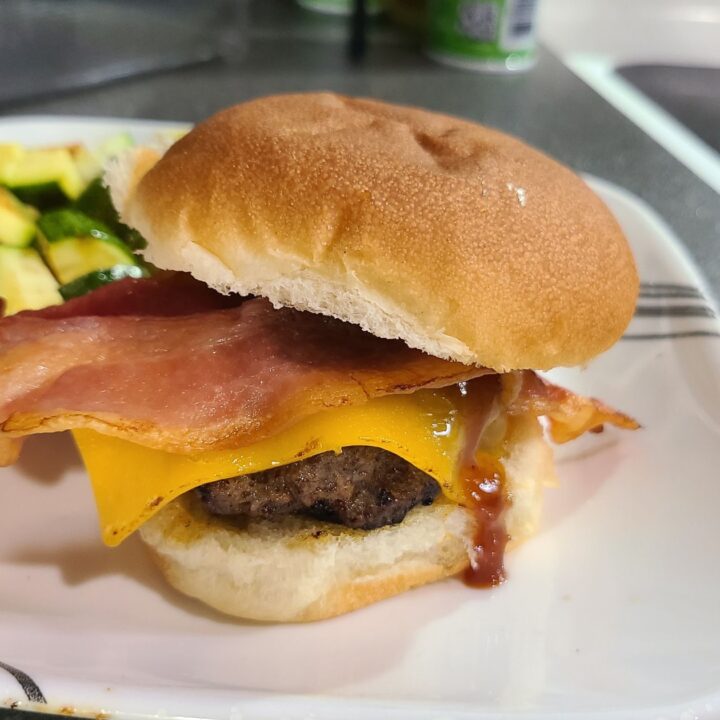 BBQ Bacon Cheeseburgers